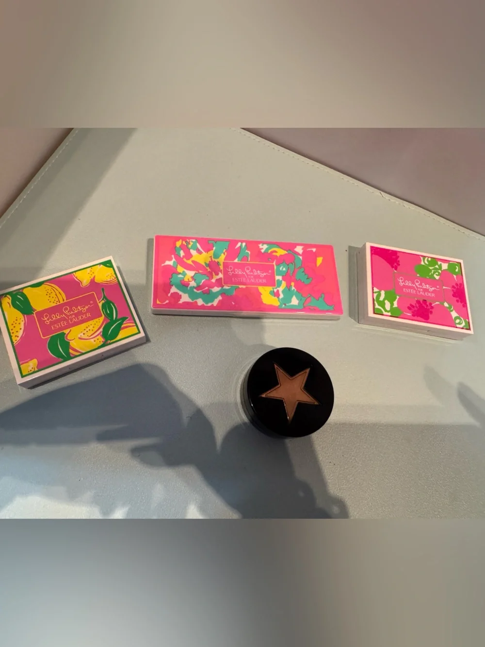 Lilly Pulitzer Estee  Lauder Eyeshadow Palette with Pink, Peach,& Bronzer